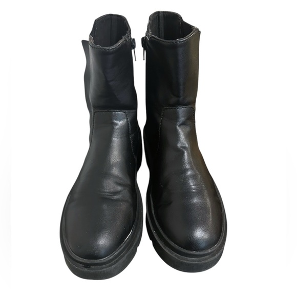 Zara | Black Leather Platform Lug Boots | Pull On | EU 39 / US 8.5 - Picture 2 of 8